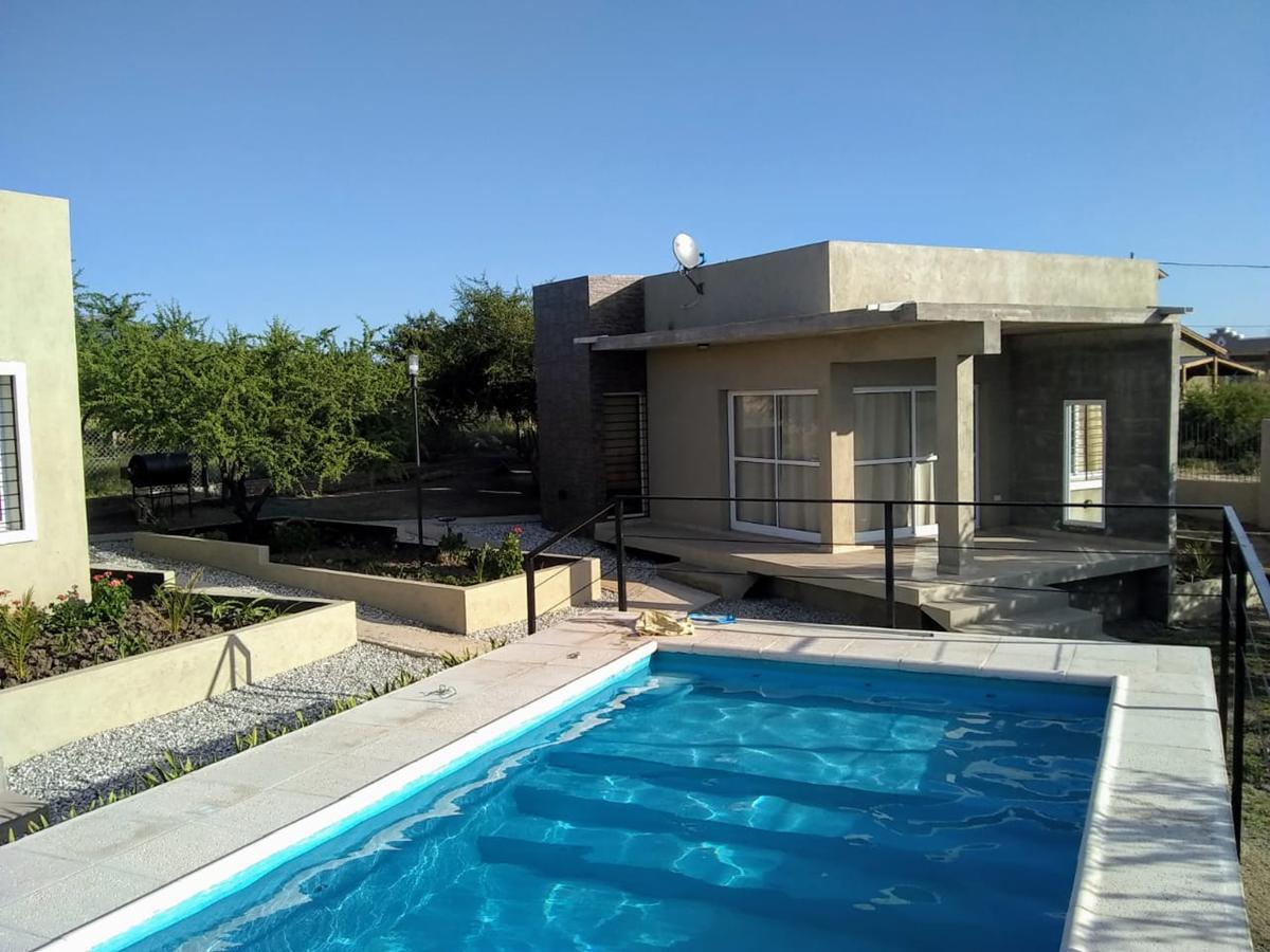 CABAÑAS DE EXCELENTE CALIDAD EN CAPILLA DEL MONTE