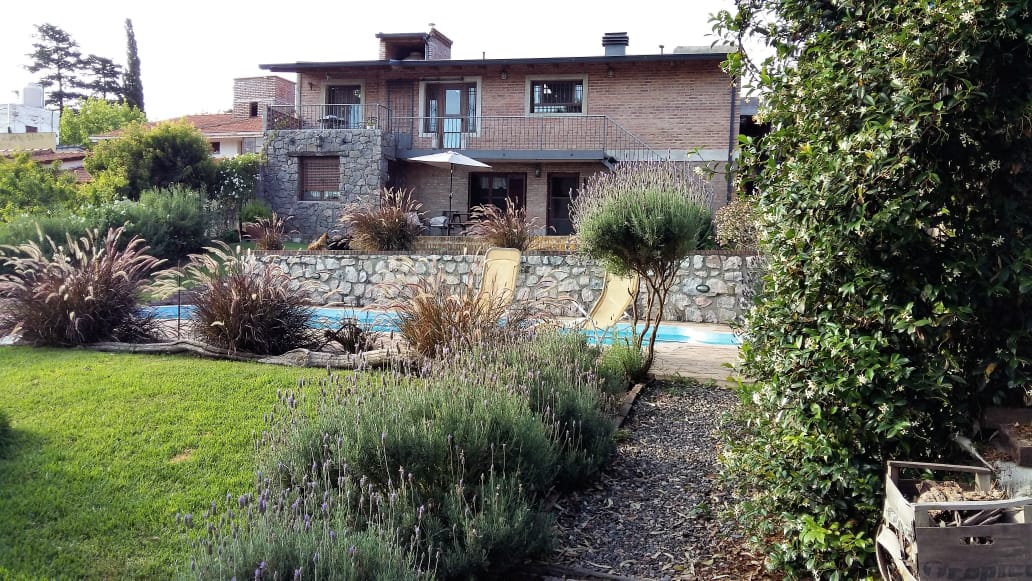 CASA + DEPARTAMENTO - VILLA EDEN - LA FALDA