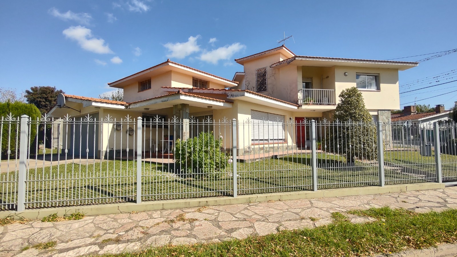 CHALET B° VILLA ESTELA - LA FALDA