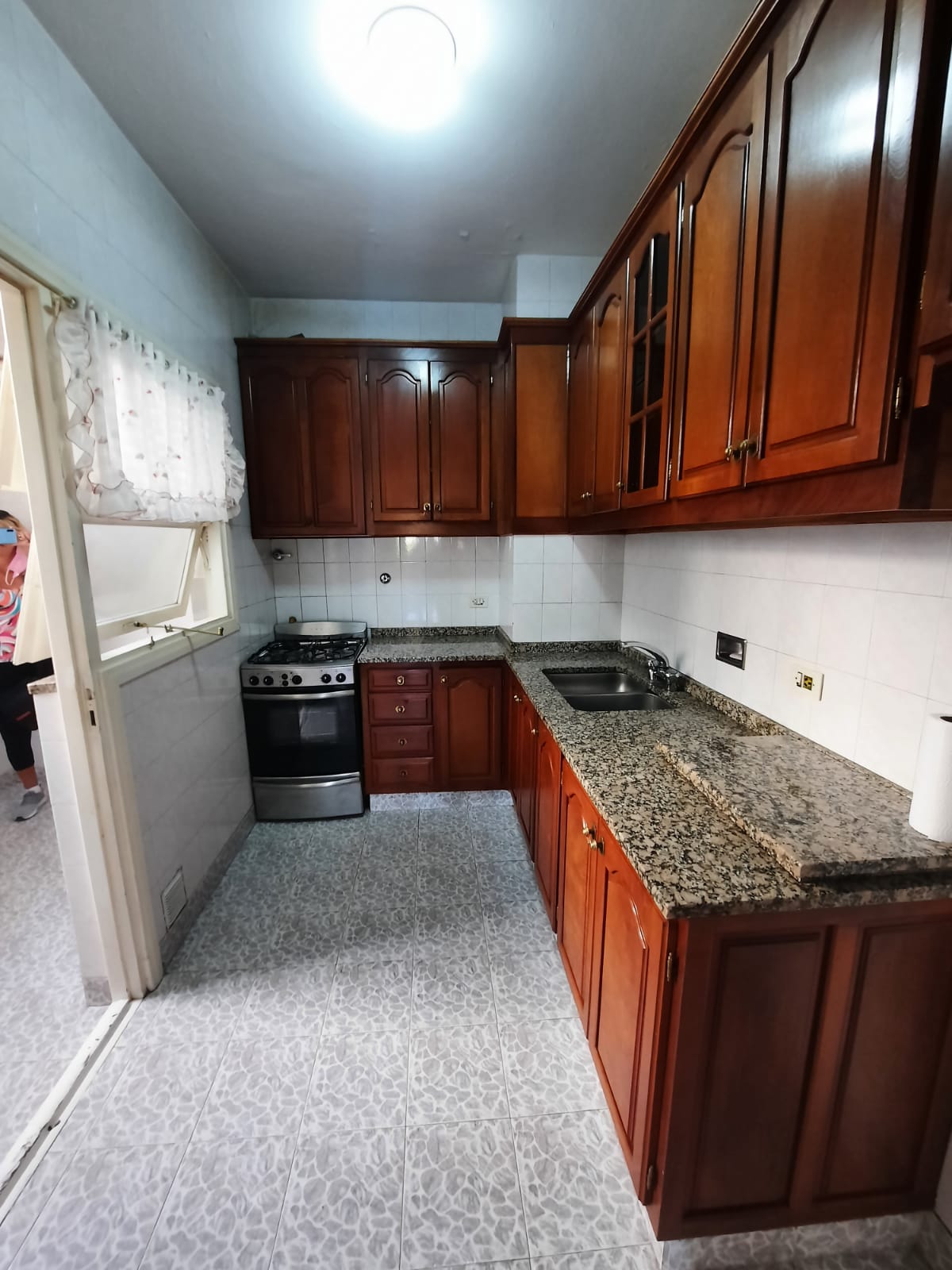 DEPARTAMENTO - CENTRO - LA FALD C/ COCHERA.-