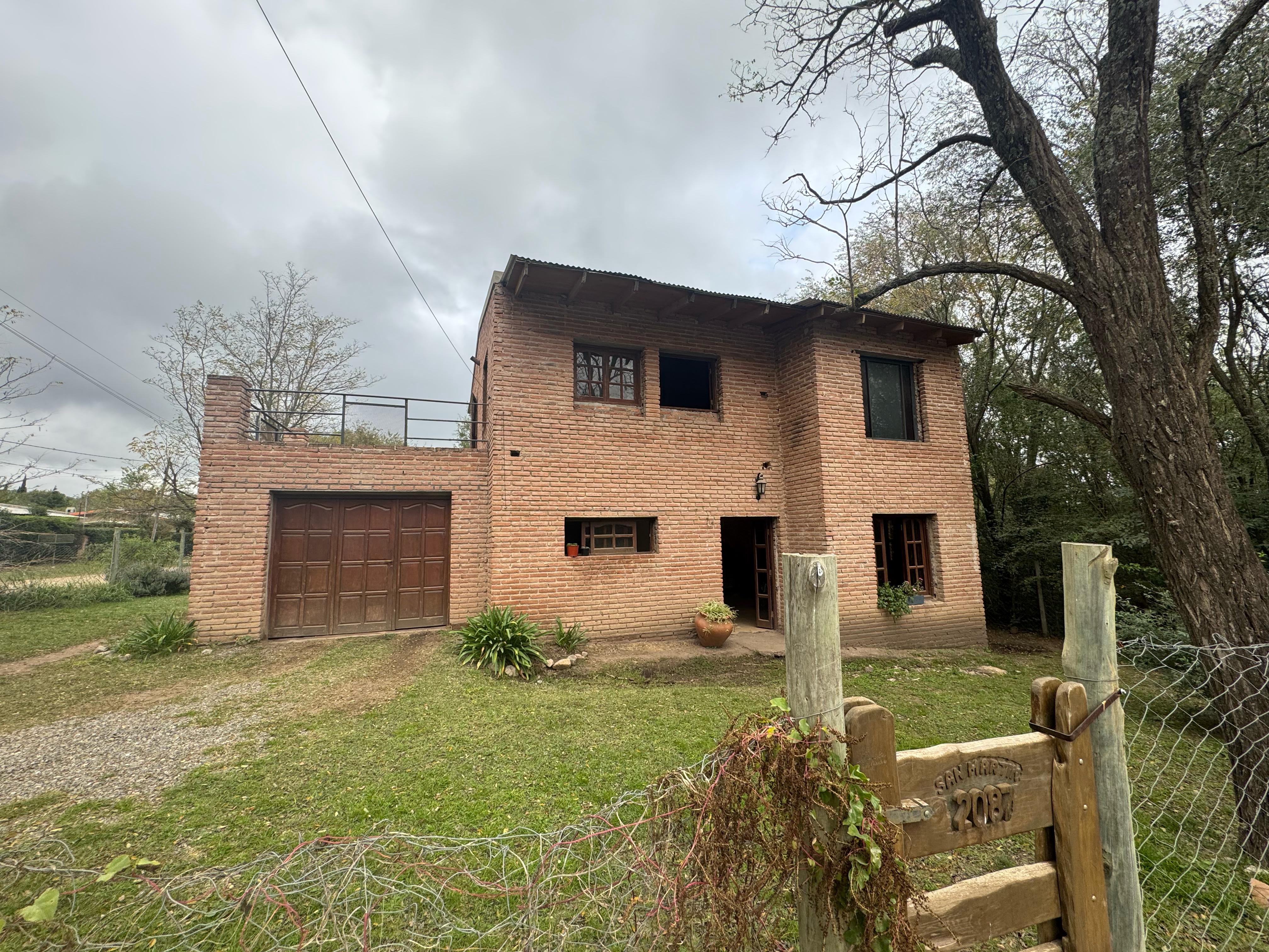 CASA B° CENTRO - VILLA GIARDINO.-