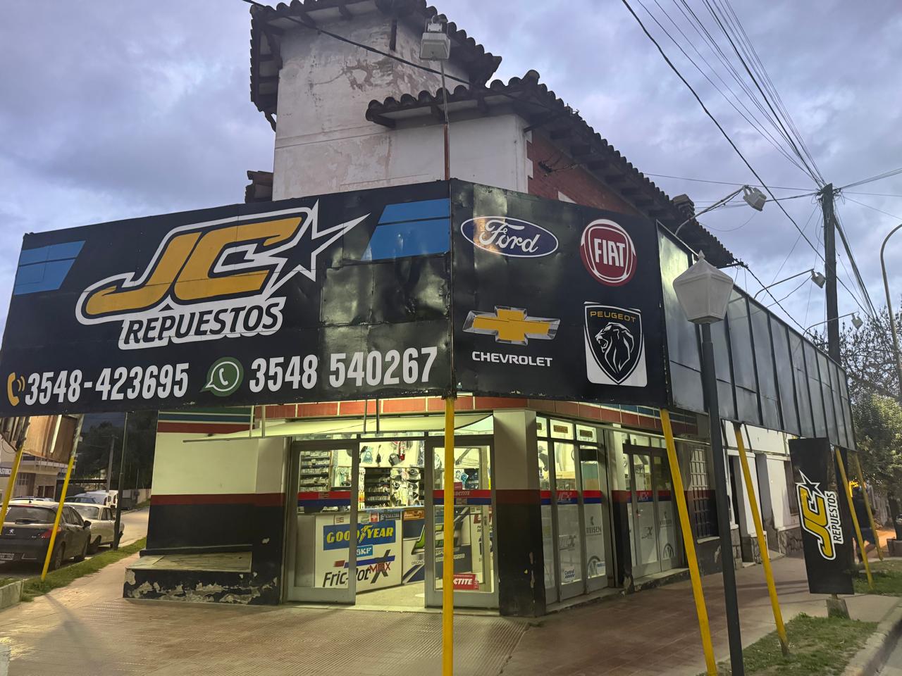 LOCAL COMERCIAL - RUTA NACIONAL 38 - LA FALDA.-