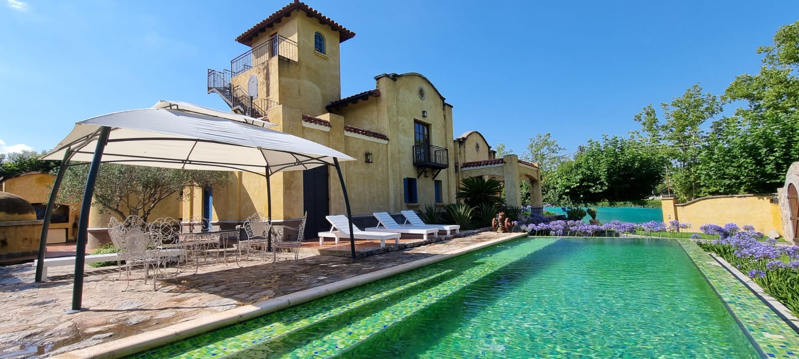 CHALET - GOLF - LA CUMBRE.-