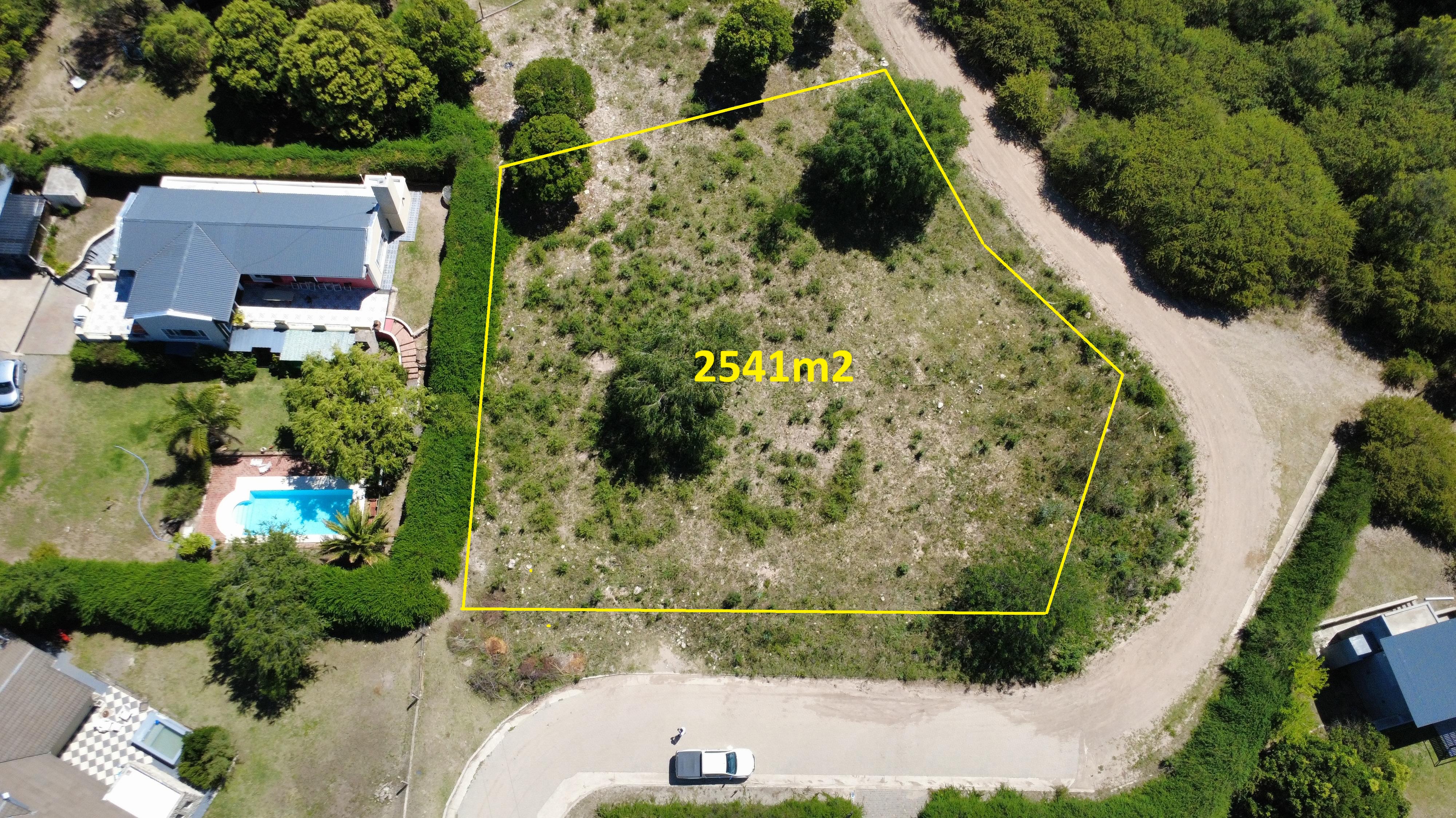 TERRENO B° VILLA EDEN - LA FALDA.-