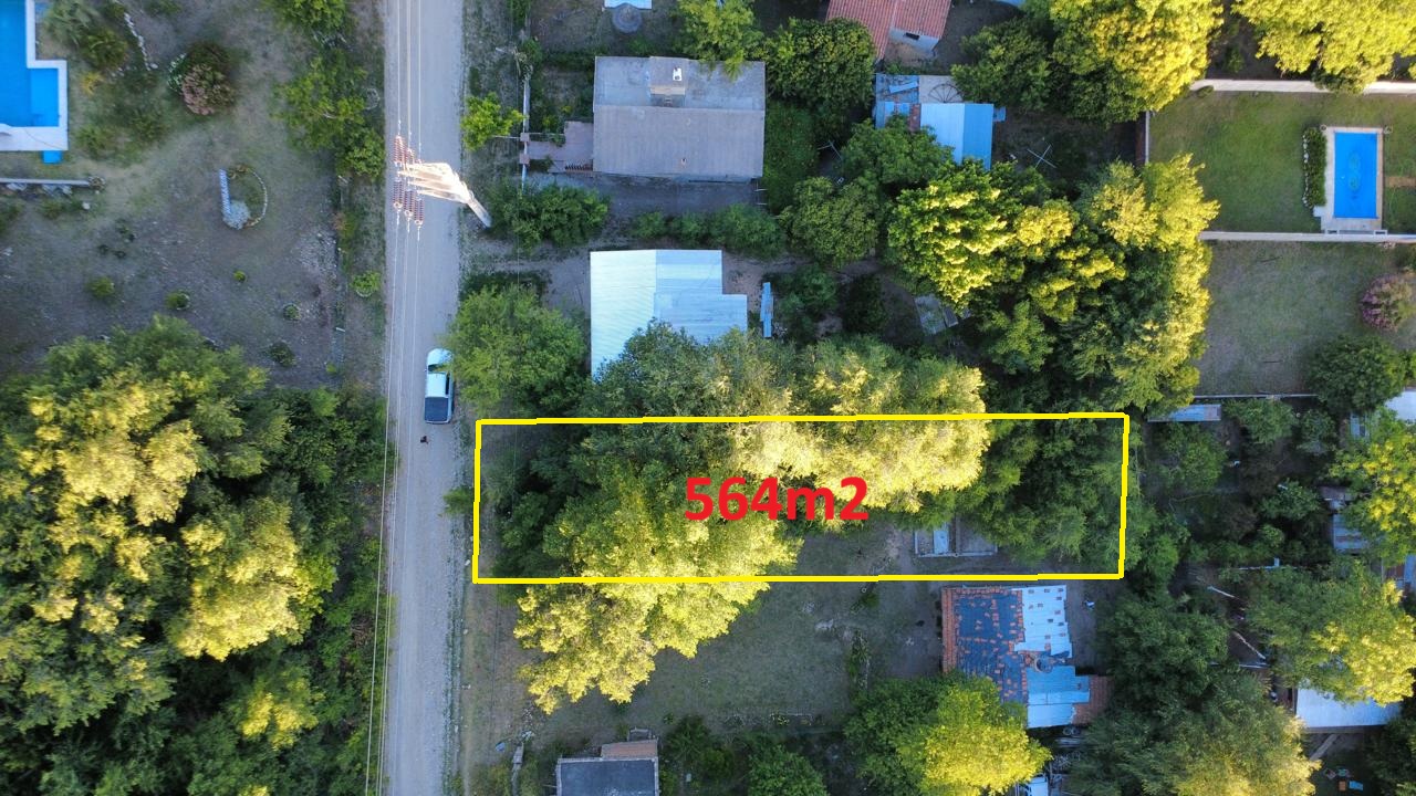 TERRENO B° VILLA CAPRICHOSA - LA FALDA.-