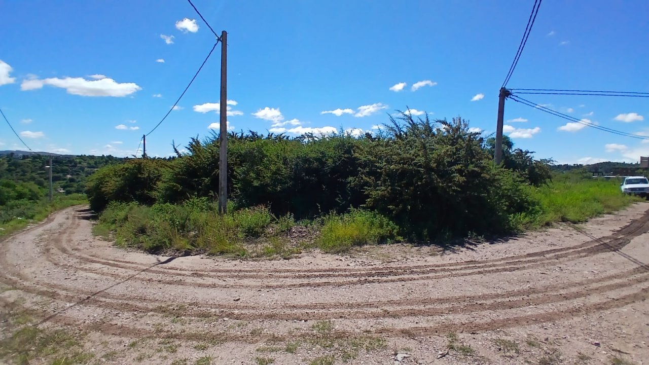 TERRENO ESQUINA EN BARRIO EL ALTO