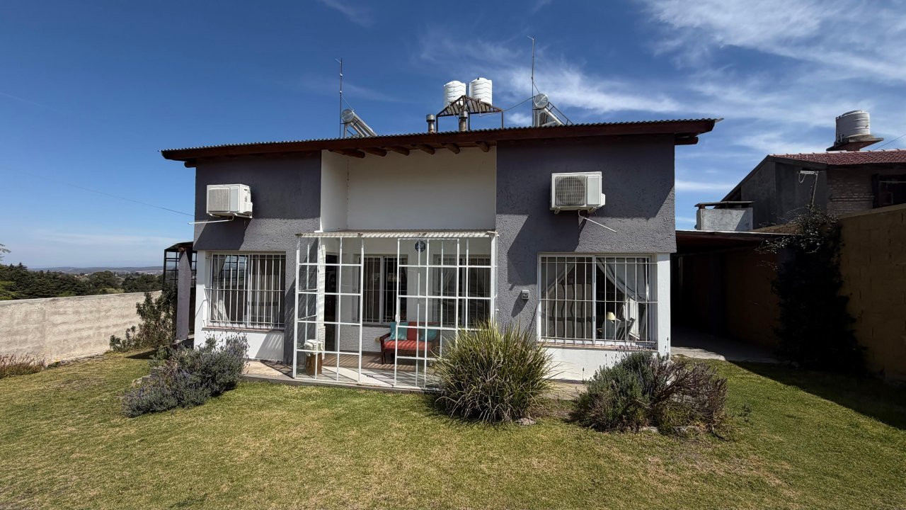 2 CABAÑAS - B° LA GRANJA - VILLA GIARDINO.-